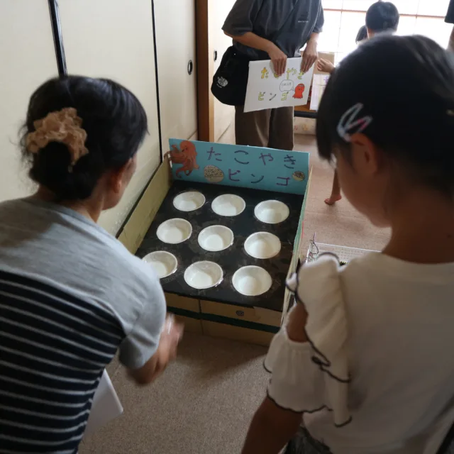 お部屋のインテリアに 牡丹の図 漆絵額 睦二作 新潟市の工芸作家 絵画 はり たつお 東京新宿御苑 - 絵画や壁掛け販売｜日本唯一の